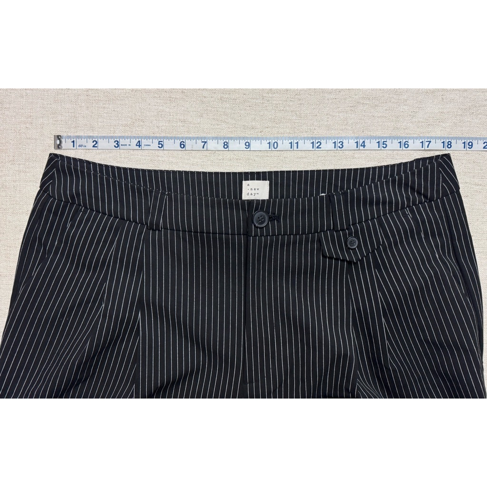 A New Day Woman Black White Pinstripe wide leg trouser pants size 14 grunge goth - Picture 3 of 6